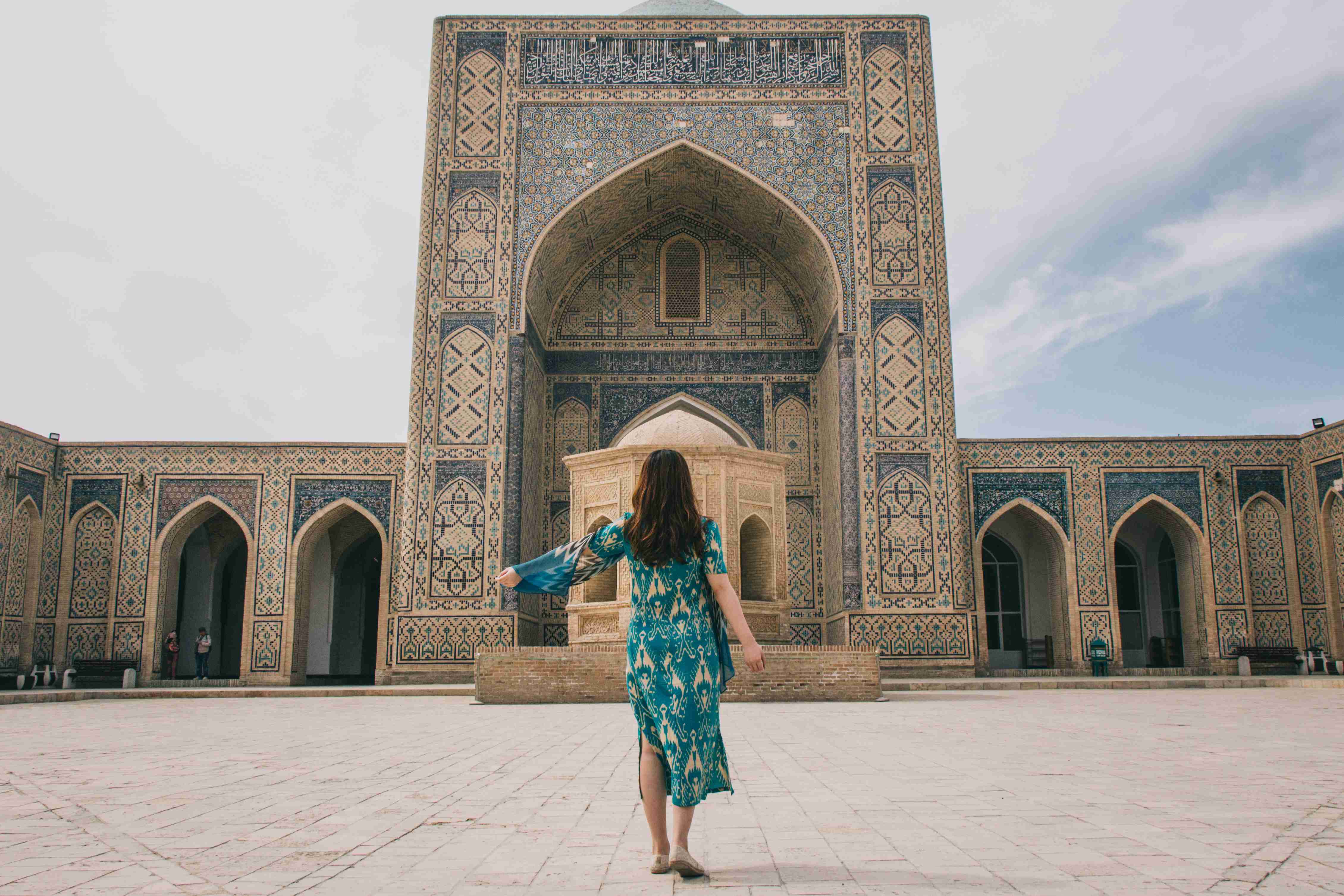 Uzbekistan Driving Guide